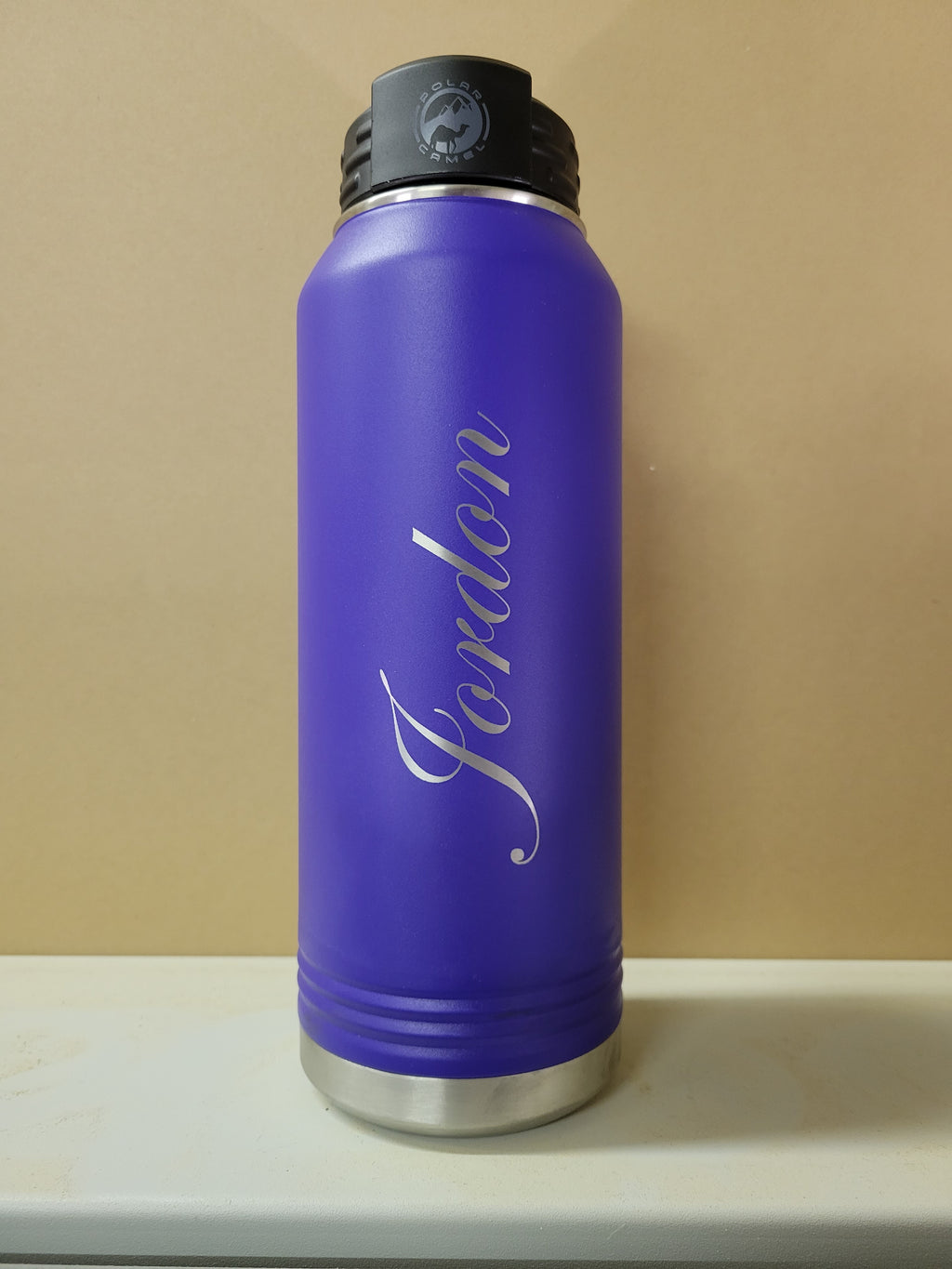 Name 32 ounce Water Bottle